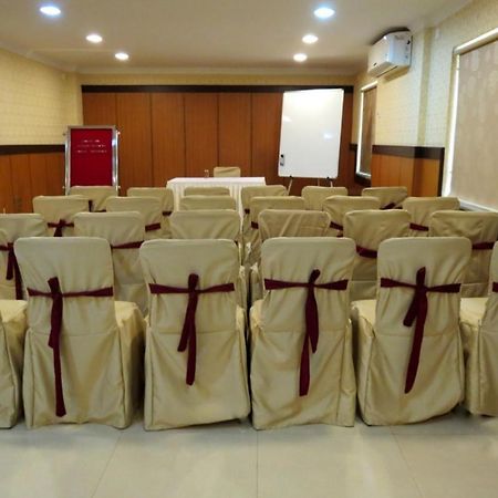 Moments Hotell Calcutta Exteriör bild