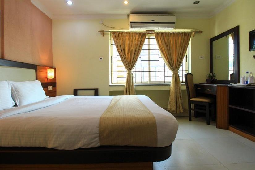 Moments Hotell Calcutta Exteriör bild