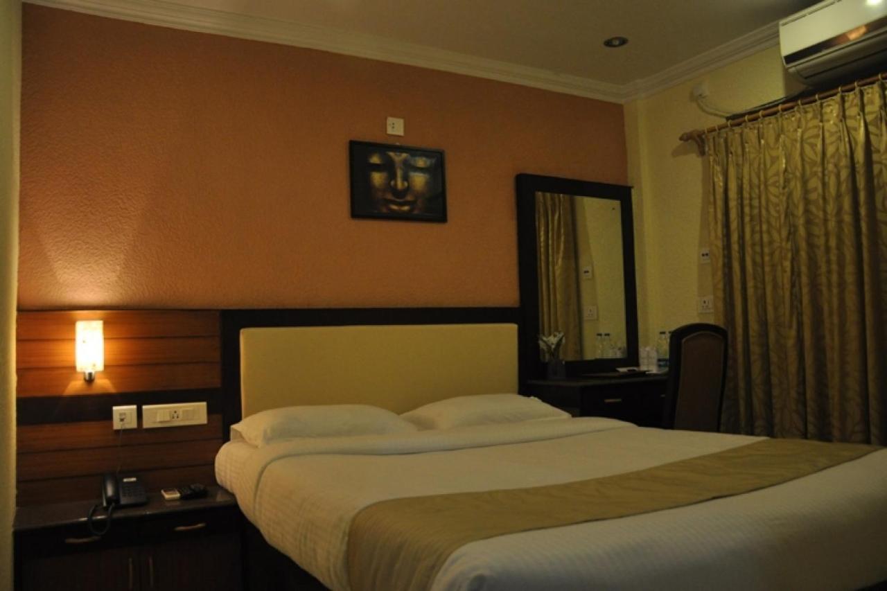 Moments Hotell Calcutta Exteriör bild